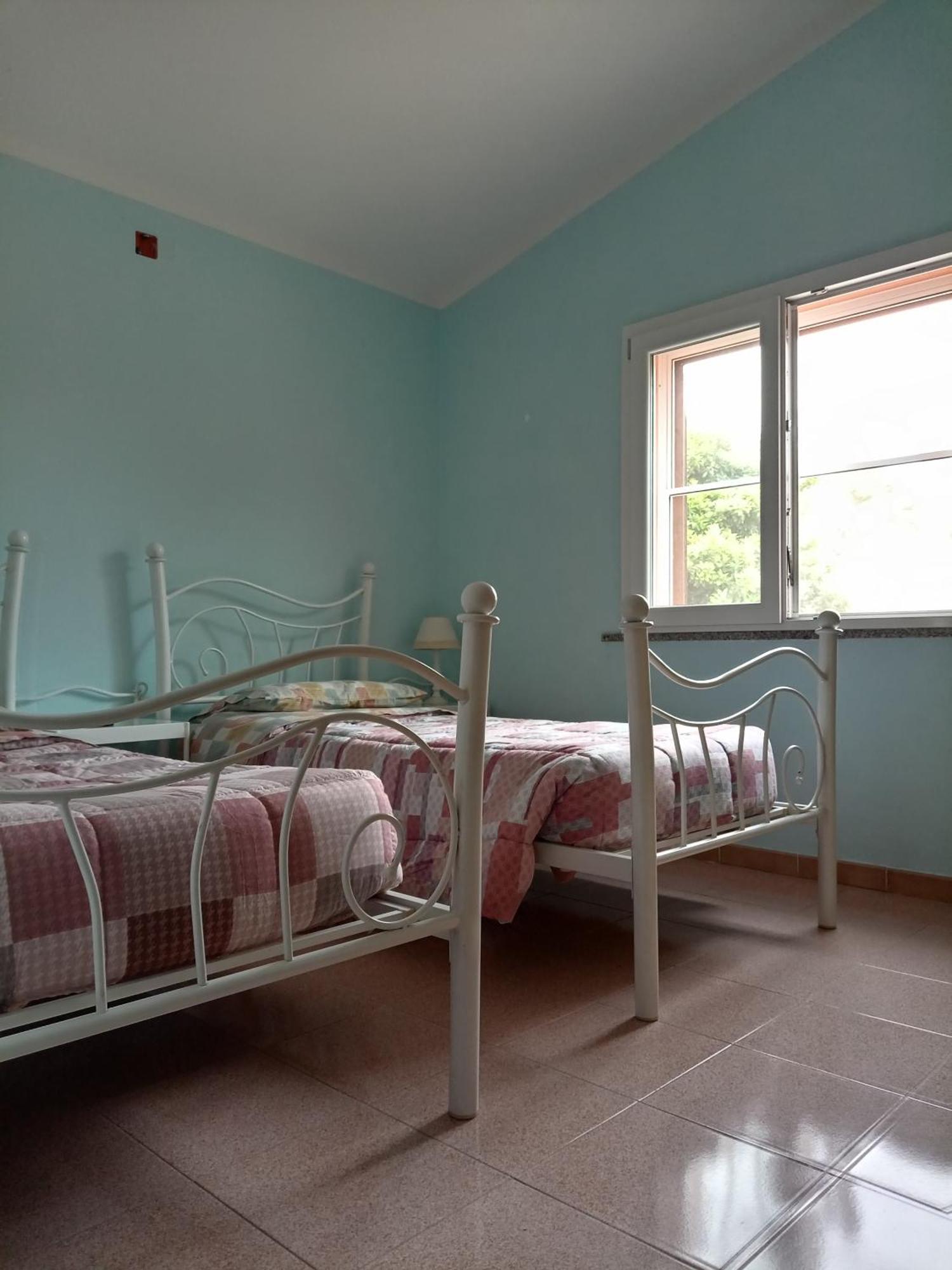 Casa Vacanze Santa Caterina Di Pittinuri  Eksteriør billede